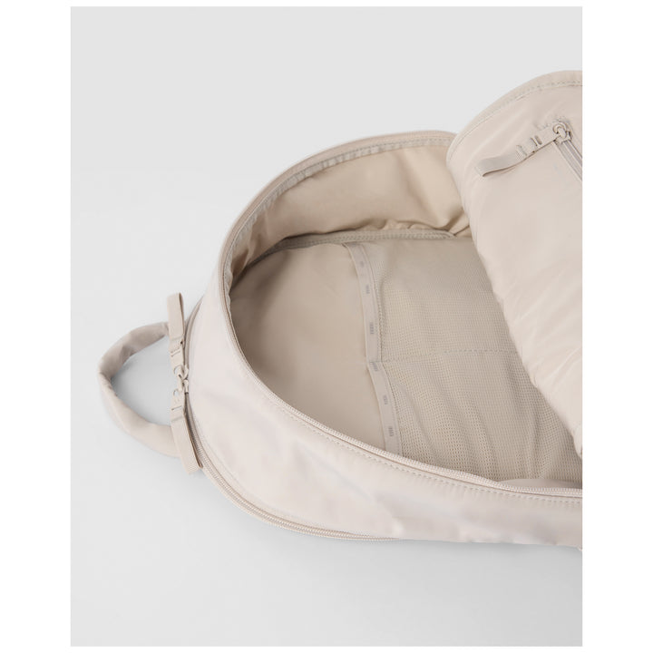 Vuori Wanderer Backpack Dark Salt