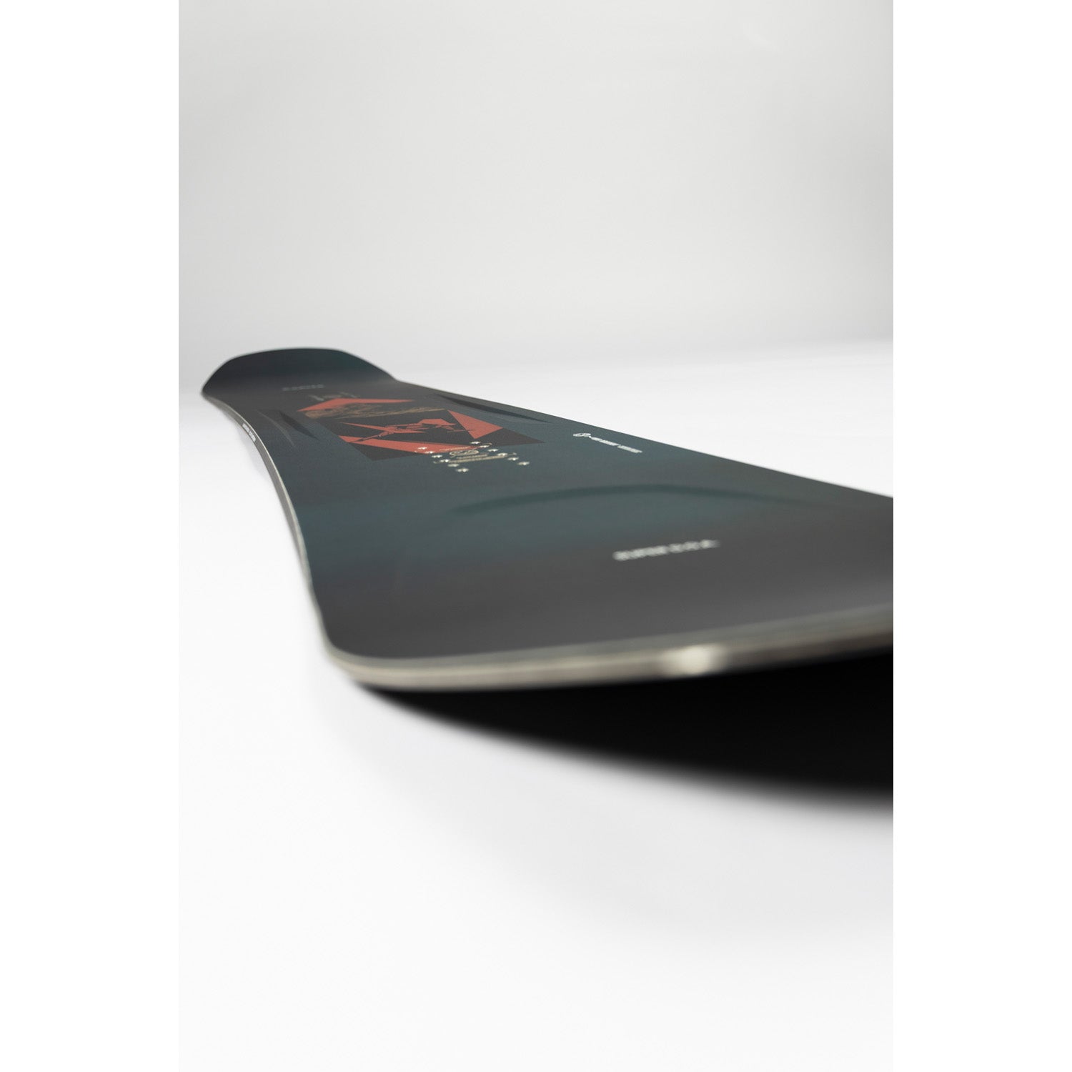 CAPiTA Super DOA Snowboard 2027 – evo