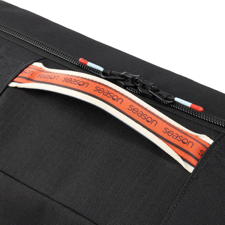 Season Snow Roller Bag