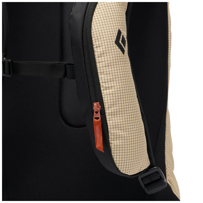 Black Diamond Dawn Patrol 15 Backpack White Oak