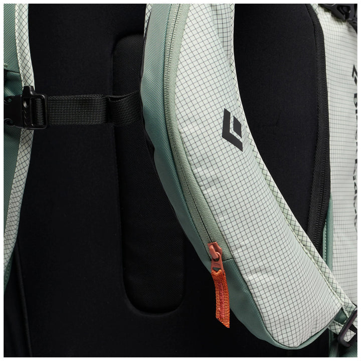 Black Diamond Dawn Patrol 25 Backpack Foam Green