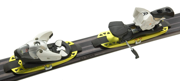 Salomon Scrambler Hot Skis + Salomon Bindings 2006