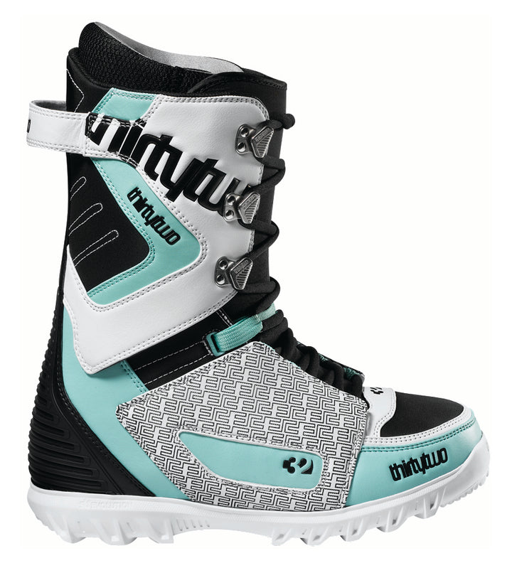 32 Lashed Snowboard Boots 2009