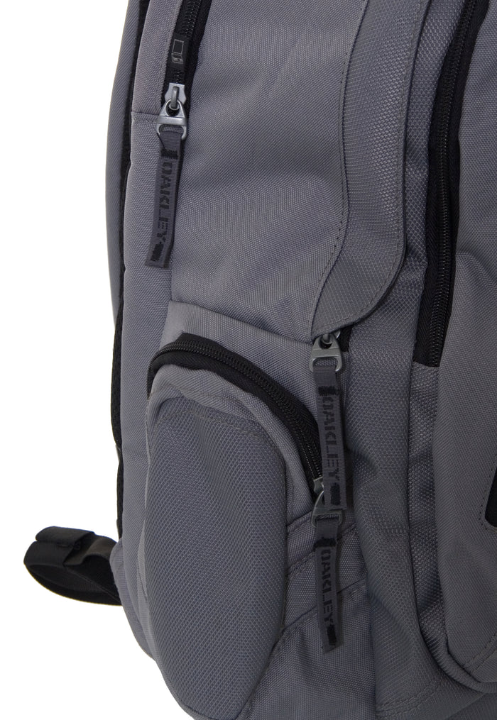 Oakley Flak Pack 2.0