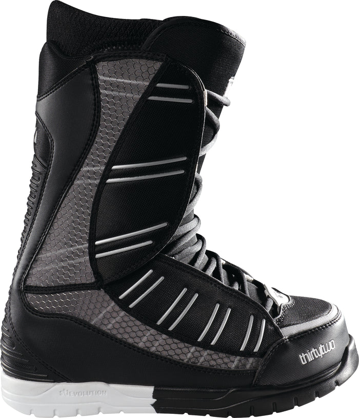 32 Ultralight Snowboard Boots 2011