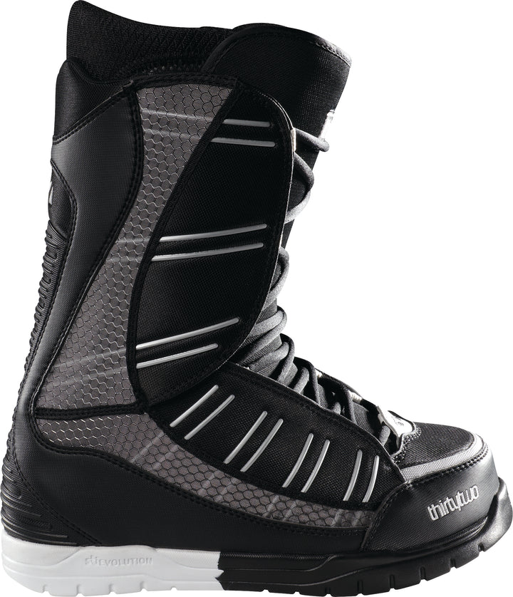 32 Ultralight Snowboard Boots 2011