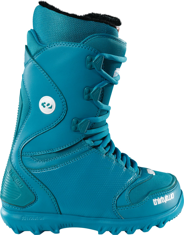32 Lashed Snowboard Boots - Women's 2011