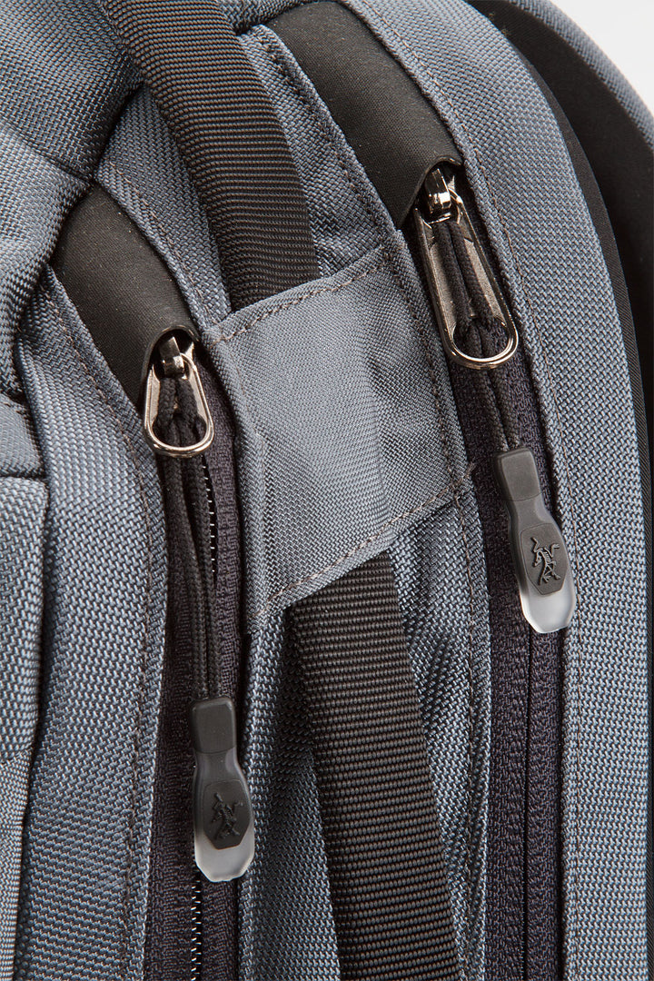 Arc'teryx Blade 24 Backpack Tungsten Detail 1 View