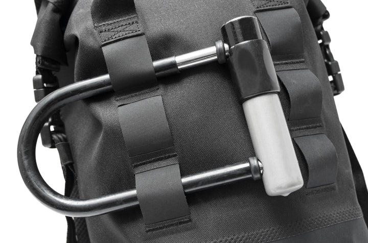 Chrome Saddlebag Rolltop 20L Pannier Black Detail 3 View