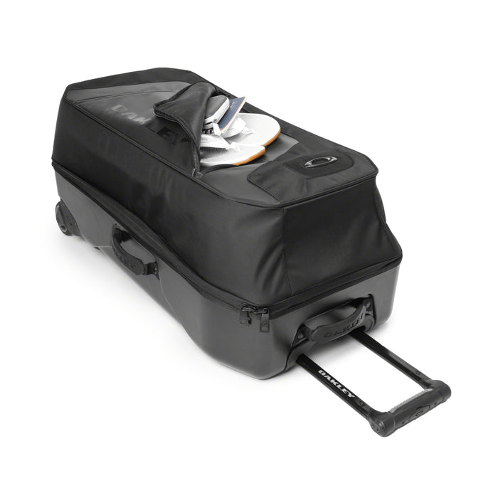 Oakley Motion 115L Roller Bag Jet Black Detail 4 View