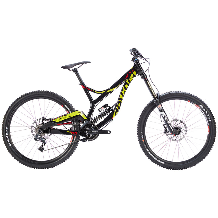 Devinci Wilson XP Complete Mountain Bike 2016 Blk/Ylw/Red Side View