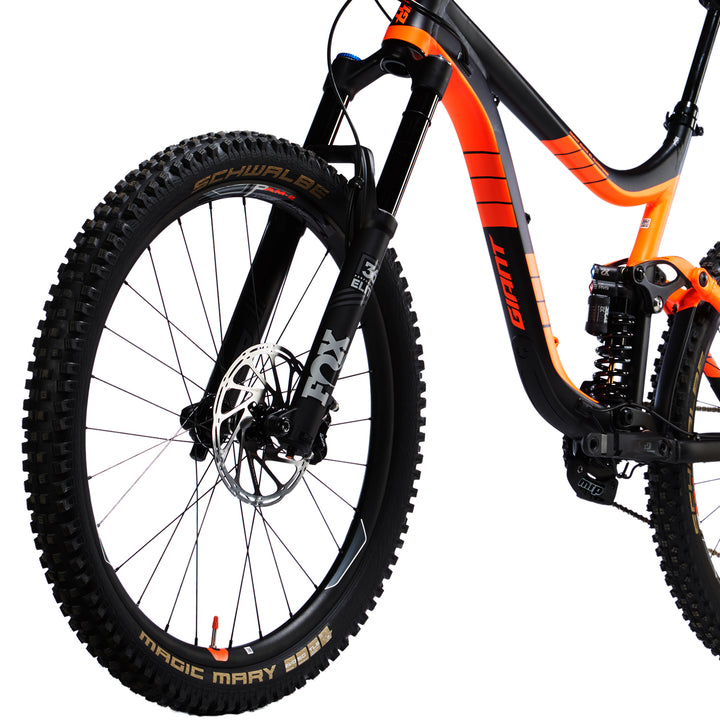 Giant Reign SX Complete Mountain Bike 2017 Orange Detail 1 View