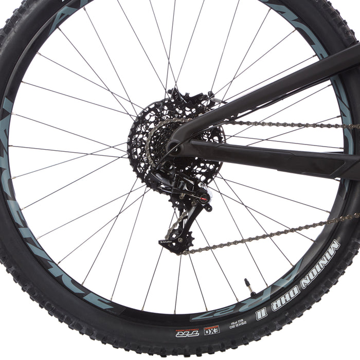 Santa Cruz Bicycles Hightower 1 C S 29 Complete Mountain Bike 2017 Matte Carbon & Mint