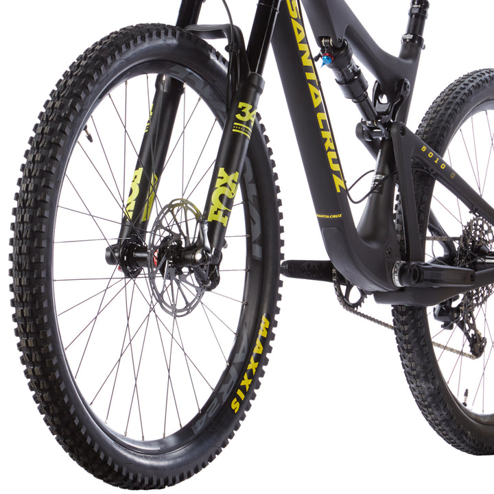 Santa Cruz Bicycles 5010 2 C S Complete Mountain Bike 2017 Matte Carbon & Yellow