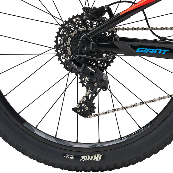 Giant Trance Jr 26 Complete Mountain Bike - Big Kids' 2018 Black
