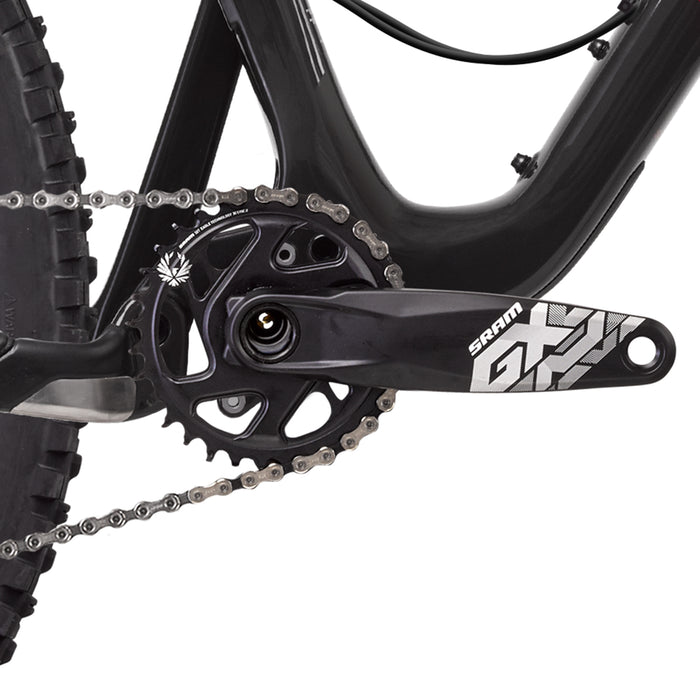 Santa Cruz Bicycles Bronson 2.1 C S Complete Mountain Bike 2018 Gloss Carbon/Sriracha