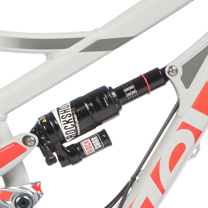 Devinci Spartan XT Complete Mountain Bike 2016 Silver/Red/Coal