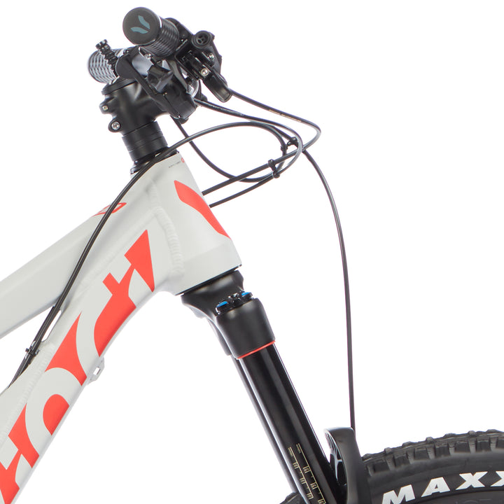 Devinci Spartan XT Complete Mountain Bike 2016 Silver/Red/Coal