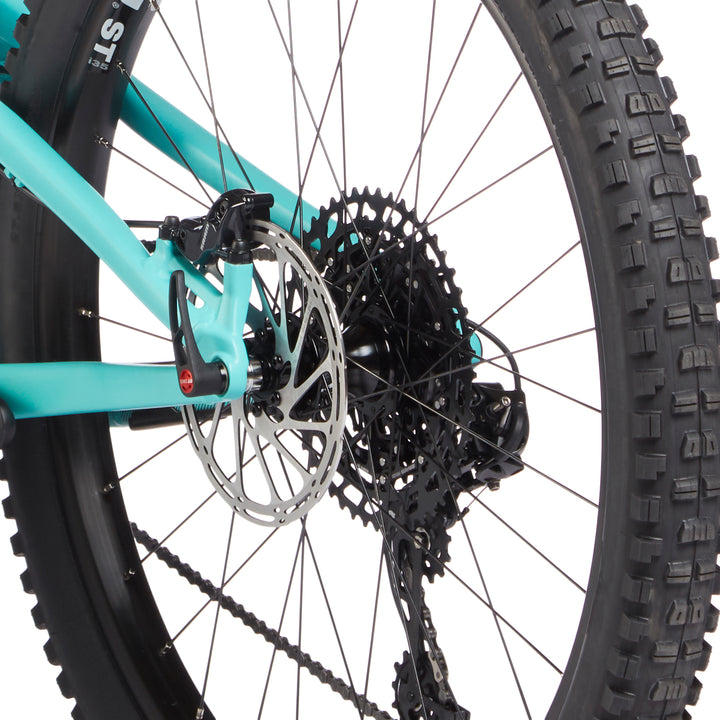 Santa Cruz Bicycles Bronson A R+ Complete Mountain Bike 2019 Industry Blue