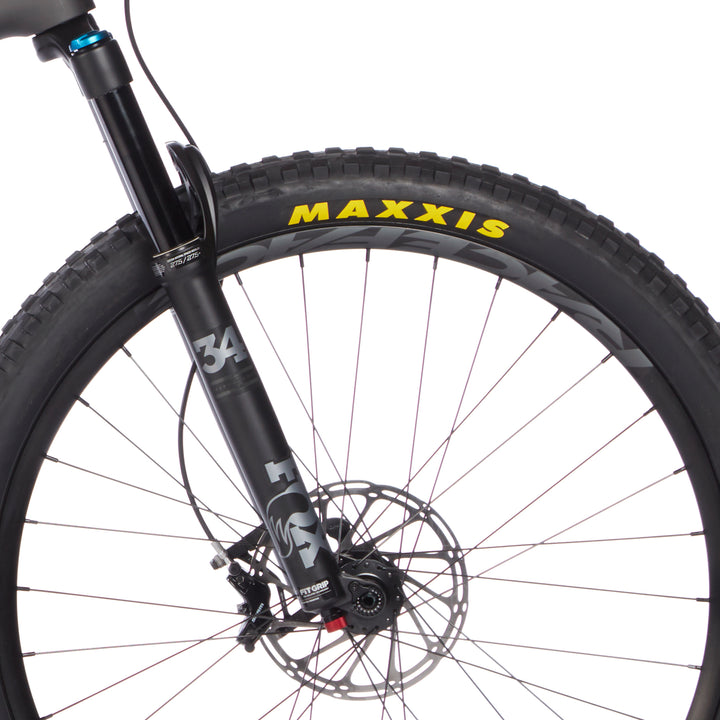 Santa Cruz Bicycles 5010 C S+ Complete Mountain Bike 2019 Matte Carbon