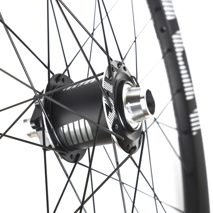 e*thirteen LG1 EN Race 27.5" Boost Carbon Wheels