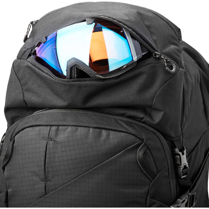 Dakine Poacher RAS 42L Backpack Black