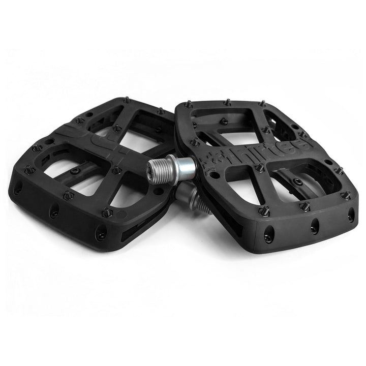 e*thirteen Base Flat Pedals Black