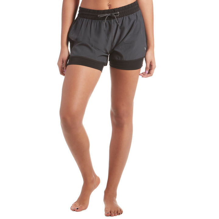 Vuori Breeze Performance Shorts - Women's Charcoal