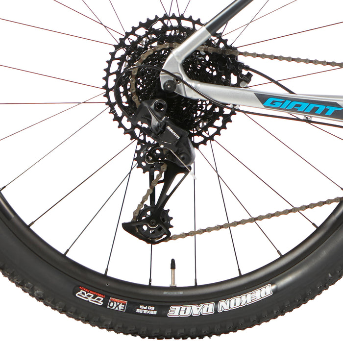 Giant Fathom 29 2 Complete Mountain Bike 2020 Silver