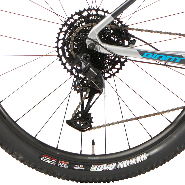 Giant Fathom 29 2 Complete Mountain Bike 2020 Silver