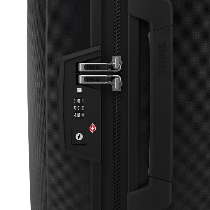 Thule Revolve Luggage Black