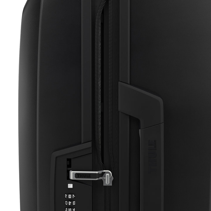 Thule Revolve Luggage Black