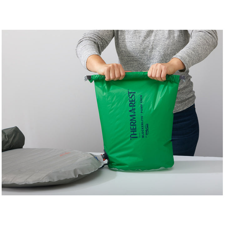 Therm-a-Rest BlockerLite™ Pump Sack Green