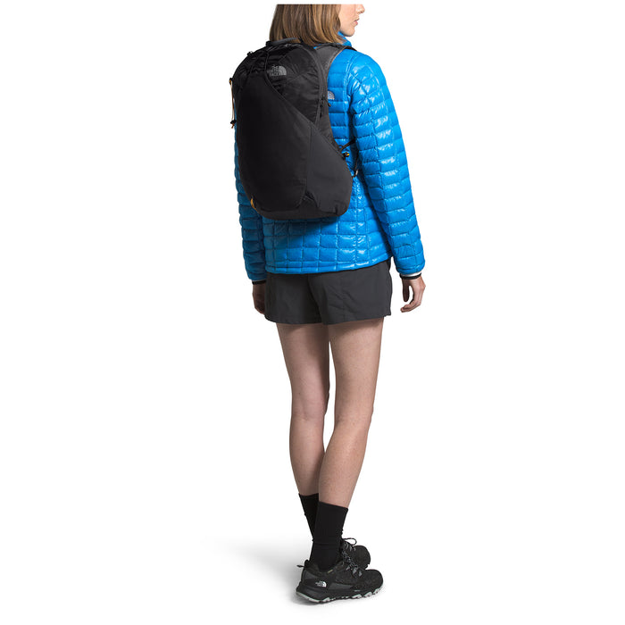 The North Face Chimera 18L Backpack Asphalt Light Grey/TNF Black