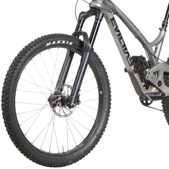 Evil Insurgent LB X01 Eagle (Demo) Complete Mountain Bike Silver