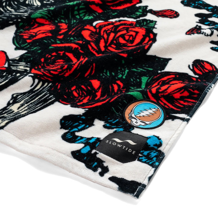 Slowtide Skull & Roses Towel Multi