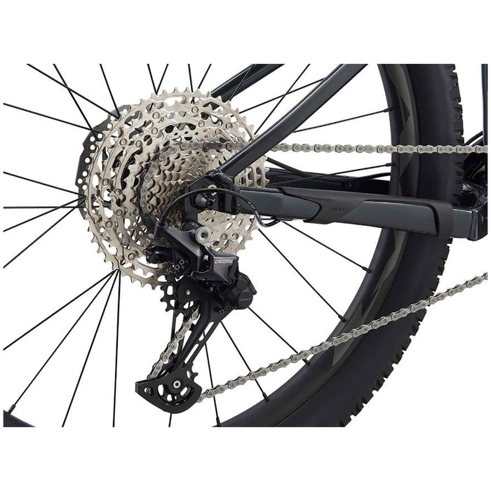 Giant Stance (Crest Fork) Complete Mountain Bike 2021 Gunmetal Black