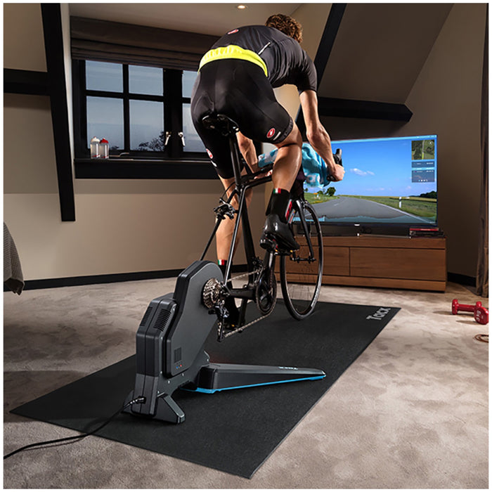 Tacx Flux 2 Smart Bike Trainer