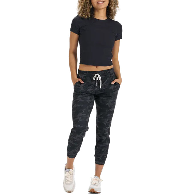 Vuori Pose Fitted T-Shirt - Women's Black