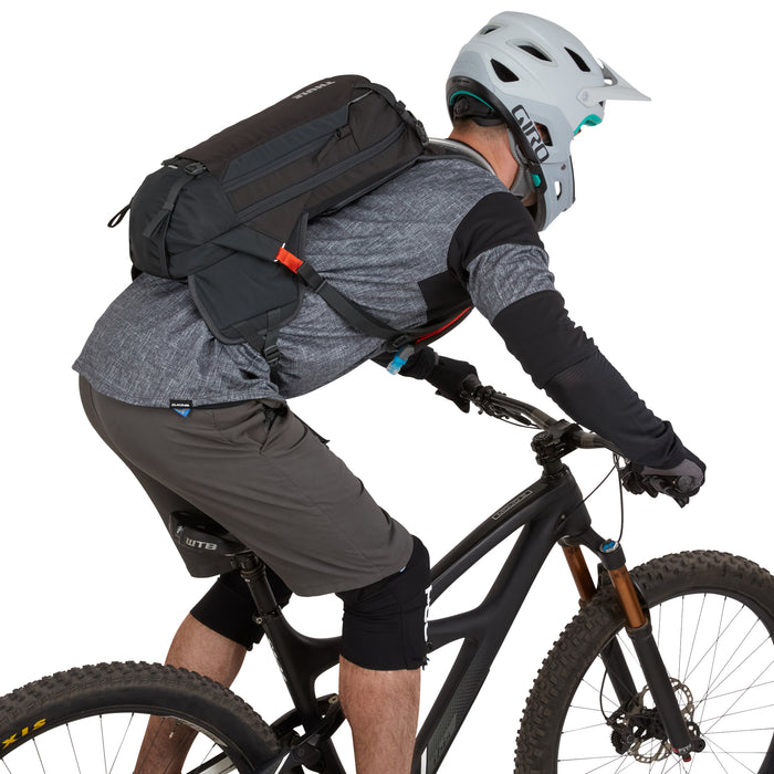Thule Rail Pro 12L Hydration Pack Obsidian