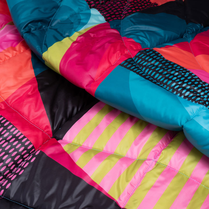 Rumpl NanoLoft® Puffy Blanket - Chromatic Voyage/Jessie & Katey Chromatic Voyage/Jessie & Katey