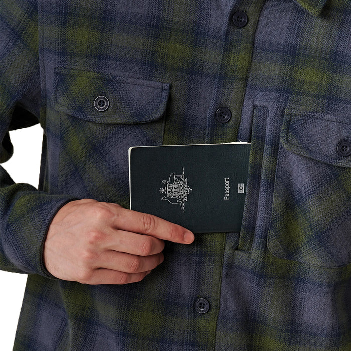 Globe Wanderer Shacket - Men's Navy