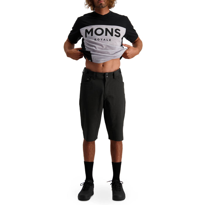 MONS ROYALE Momentum 2.0 Shorts Black