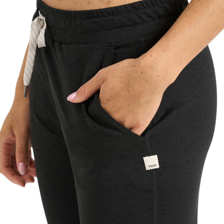Vuori Performance Joggers - Women's Black Heather