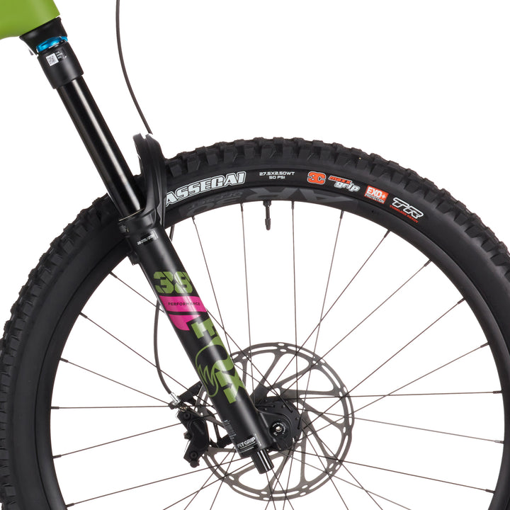 Santa Cruz Bicycles Nomad C S Complete Mountain Bike 2022 Adder Green