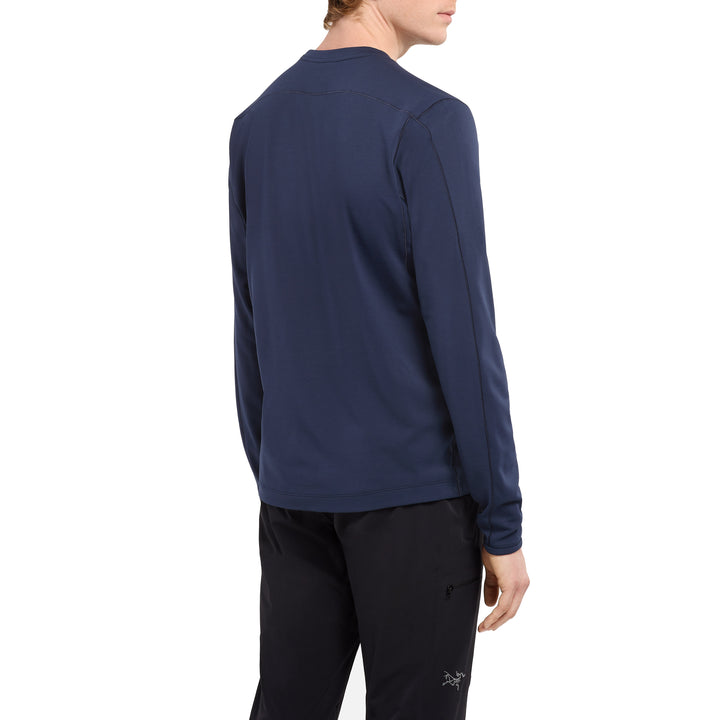 Arc'teryx Motus AR Crew Long-Sleeve Shirt - Men's Black Sapphire