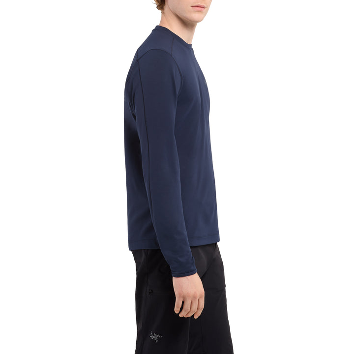 Arc'teryx Motus AR Crew Long-Sleeve Shirt - Men's Black Sapphire