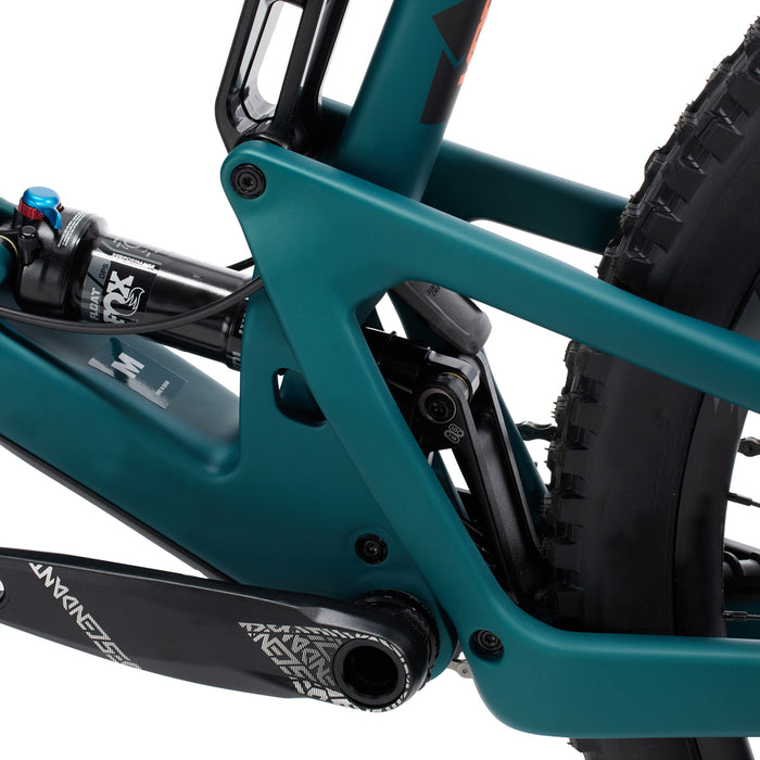 Santa Cruz Bicycles Hightower C R Complete Mountain Bike 2023 Matte Evergreen