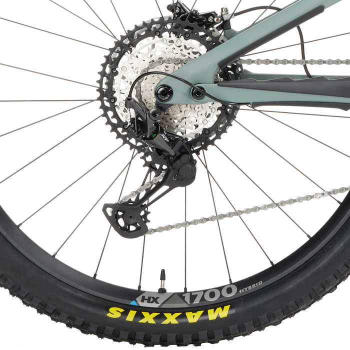 Yeti Cycles 160E T1 E-Mountain Bike 2022 Rhino
