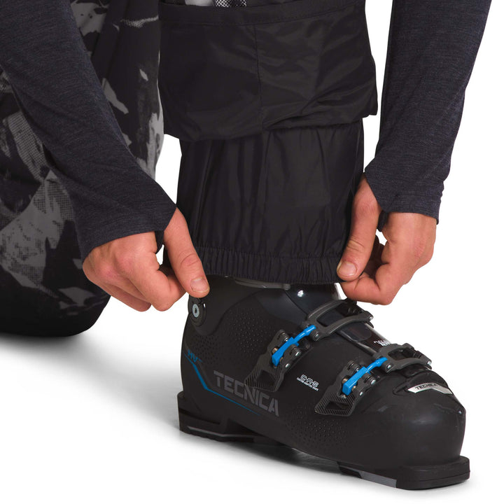 The North Face Freedom Insulated Short Pants - Men's TNF Black Tonal Mountainscape Print